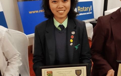 Walton student collects 'Child of Courage' award