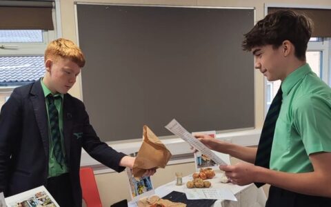 Walton Academy students explore French and Spanish markets with All Abroad! Bus